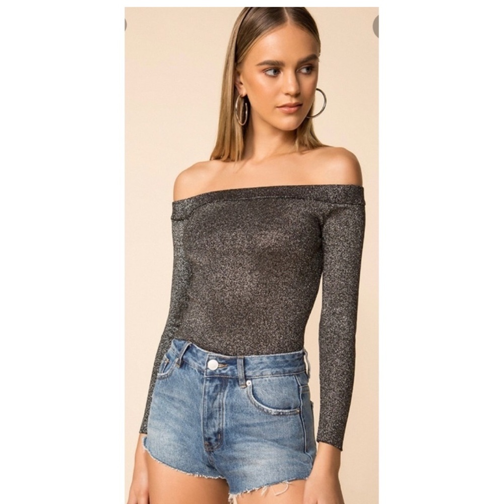 Superdown Kemi Off Shoulder Top